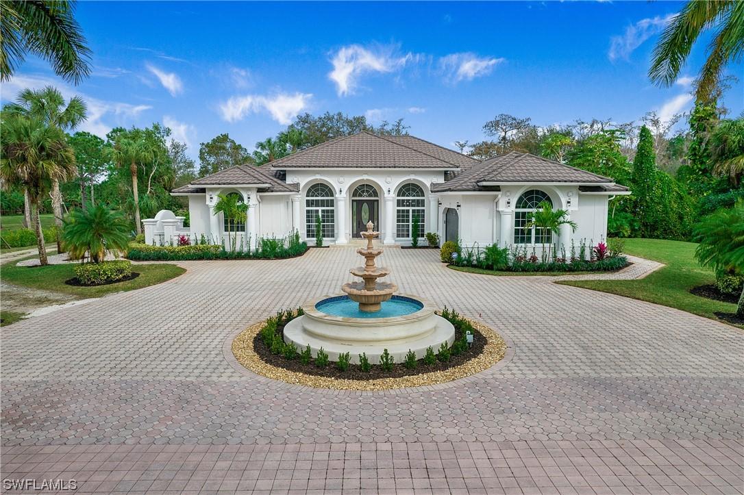 2591 White Blvd., Naples, FL 34117