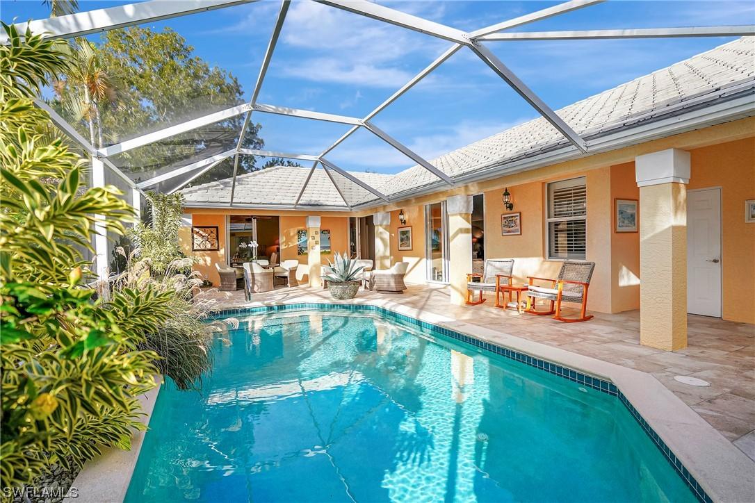 1371 Old Oak Ln., Naples, FL 34110