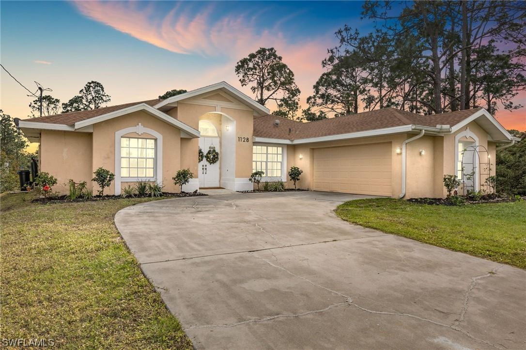 1128 Craft St., Lehigh Acres, FL 33974