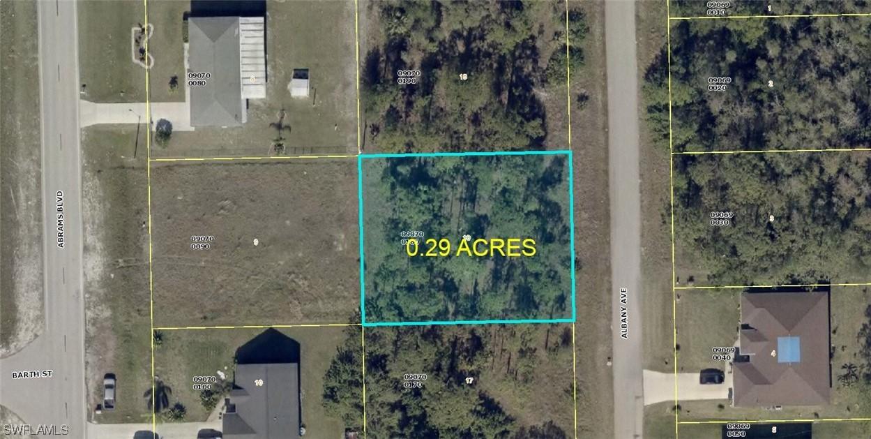 901 Albany Ave., Lehigh Acres, FL 33971