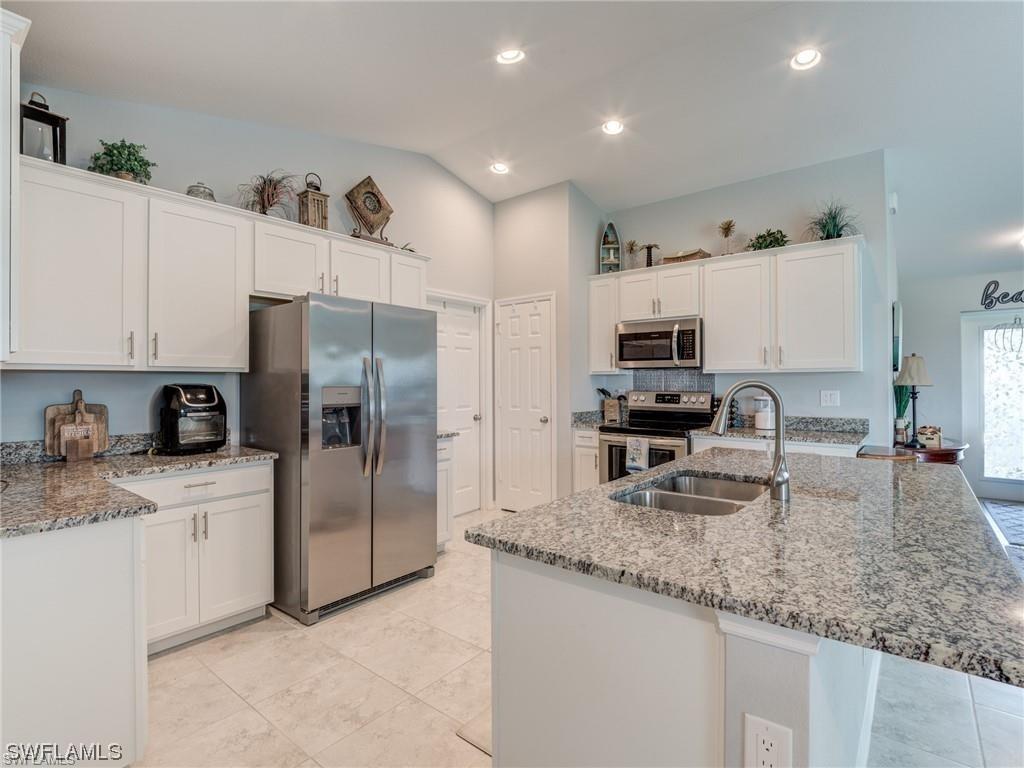 2200 NW 18th Ter., Cape Coral, FL 33993