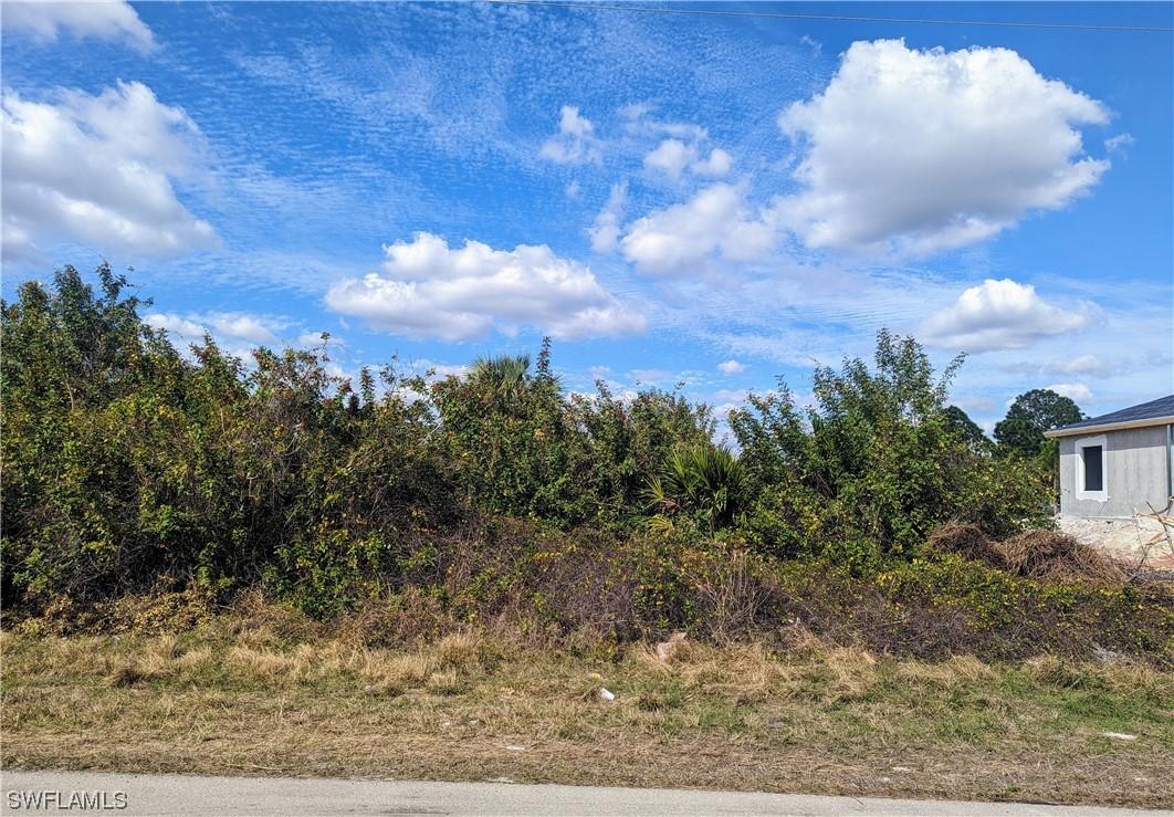 841 Theodore Vail St., Lehigh Acres, FL 33974