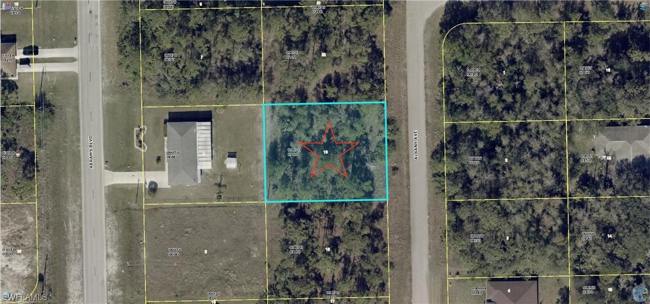 903 Albany Ave., Lehigh Acres, FL 33971