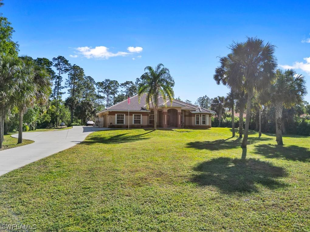 420 2nd St., Naples, FL 34117