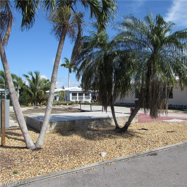 4958 Mullette Ln., St James City, FL 33956