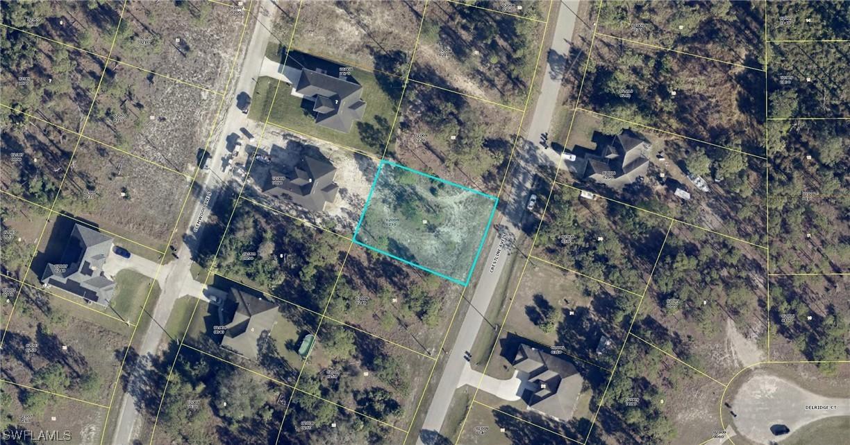 724 Crestline Ave., Lehigh Acres, FL 33974