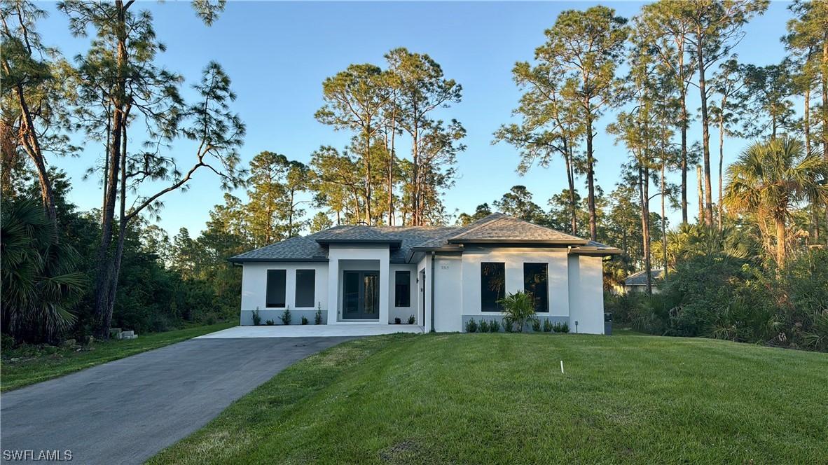 3369 10th Ave., Naples, FL 34120