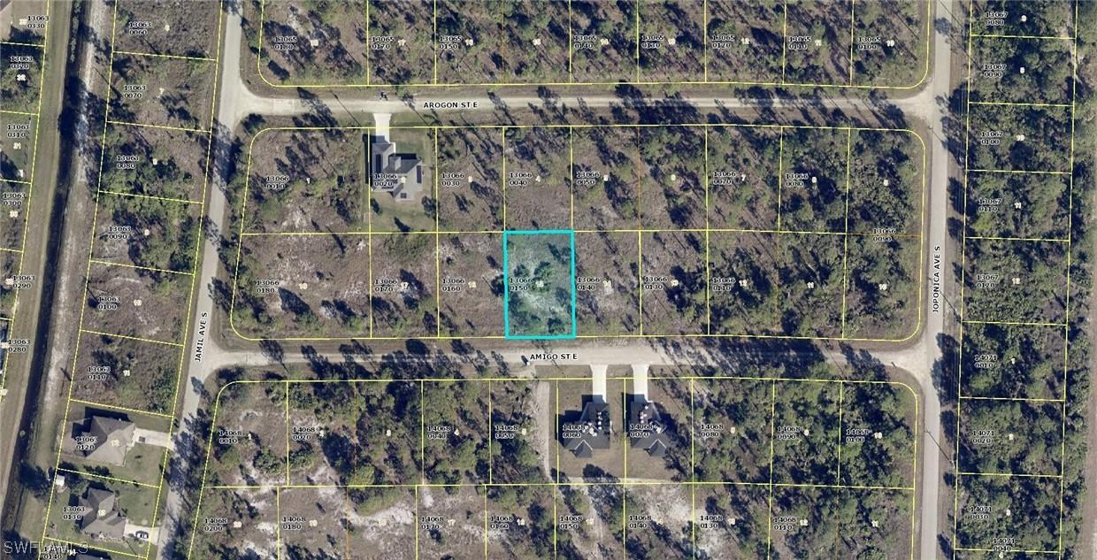 861 Amigo St., Lehigh Acres, FL 33974