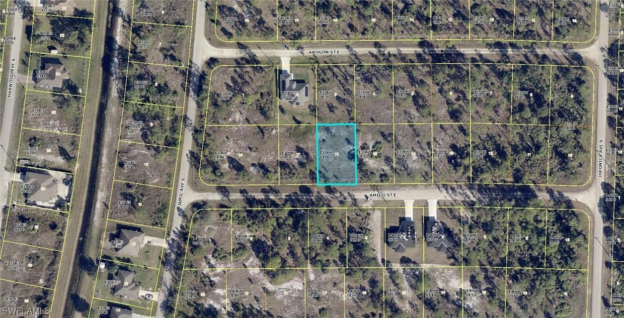 857 Amigo St., Lehigh Acres, FL 33974
