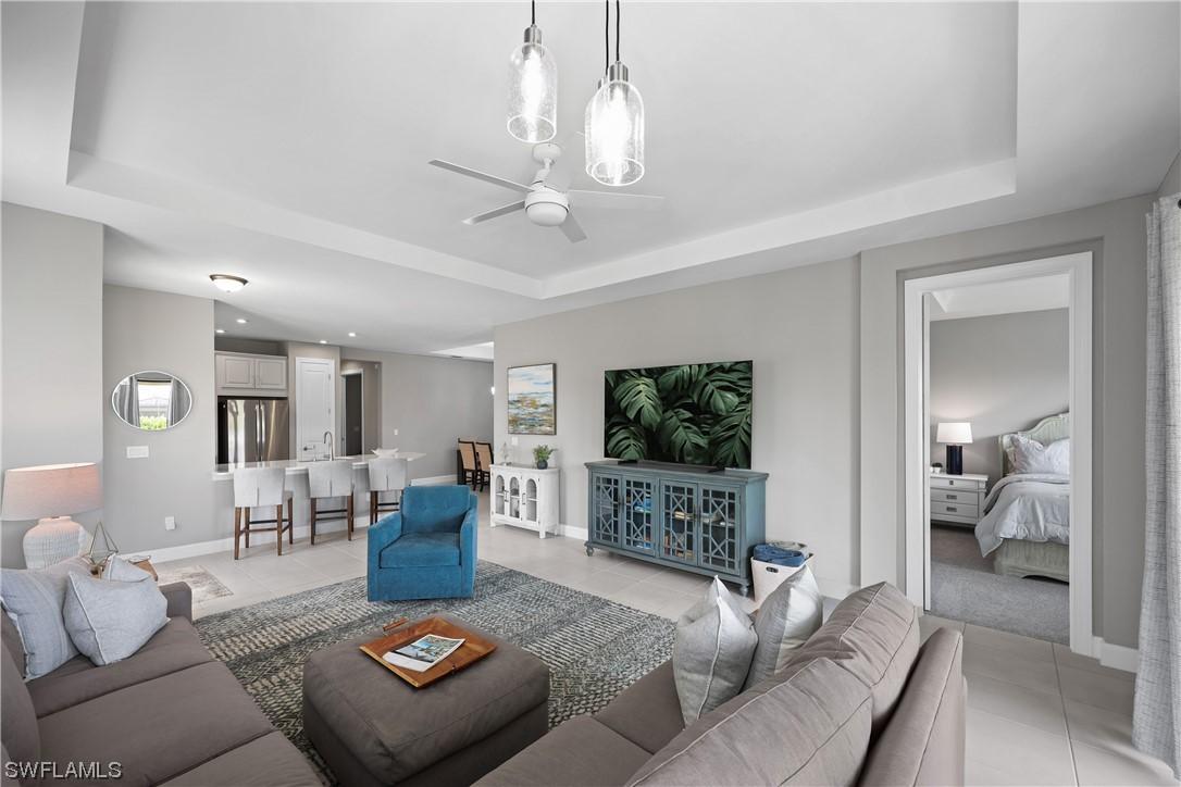 15194 Tolmino St., Naples, FL 34114