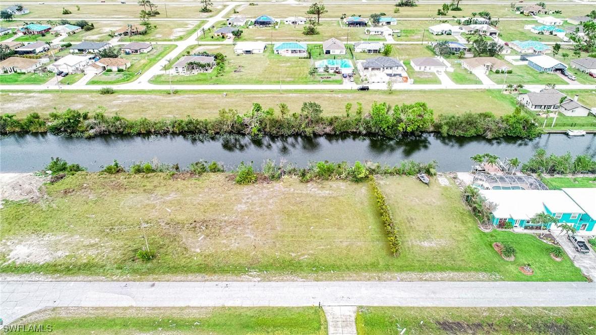 425 NW 14th St., Cape Coral, FL 33993