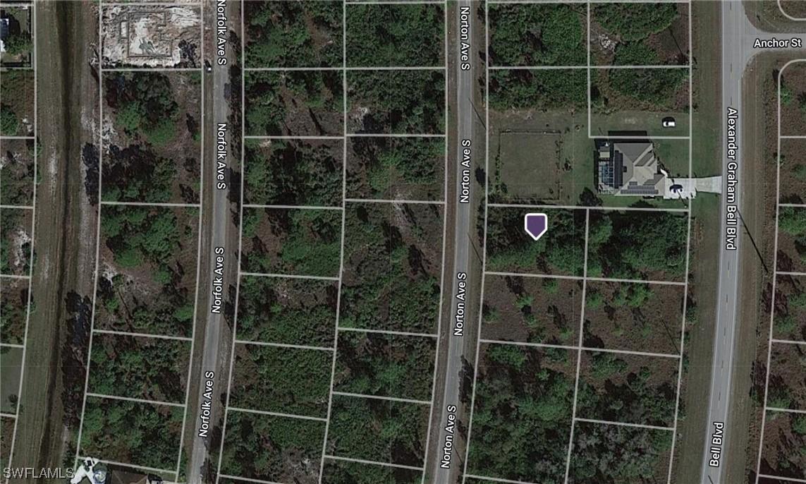 1063 Norton Ave., Lehigh Acres, FL 33974