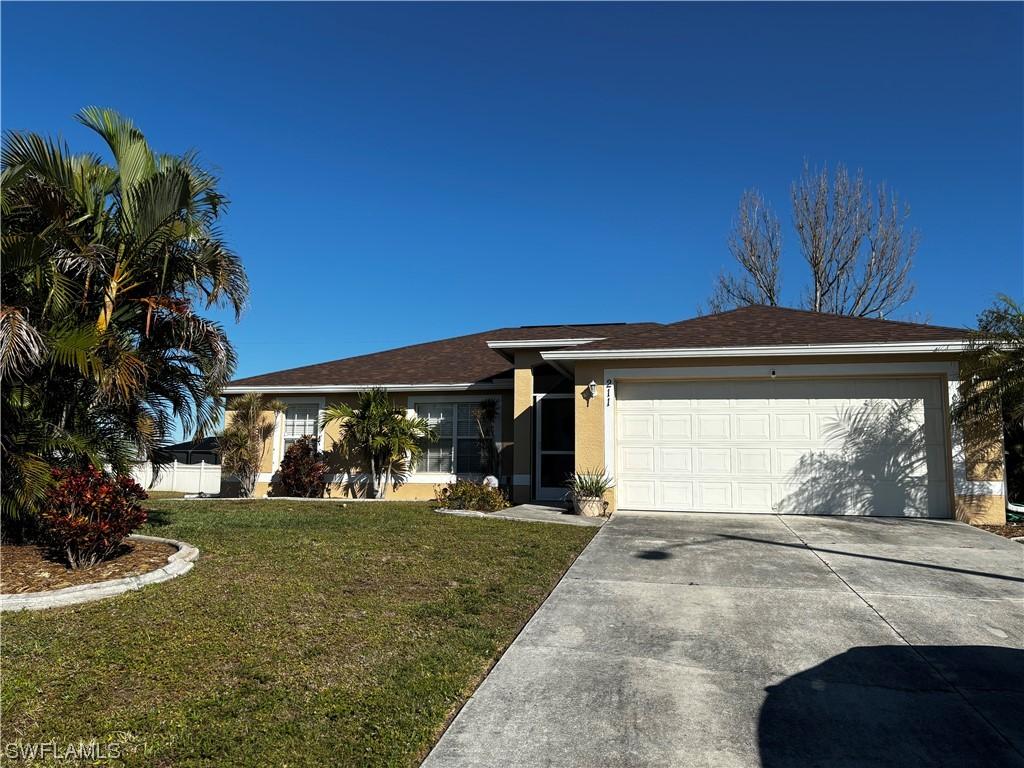 211 NW 14th Ter., Cape Coral, FL 33993