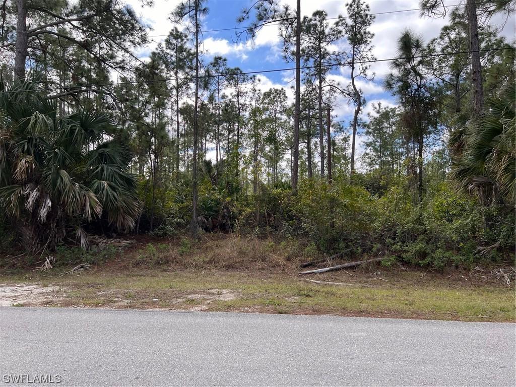 X 8th Ave., Naples, FL 34120