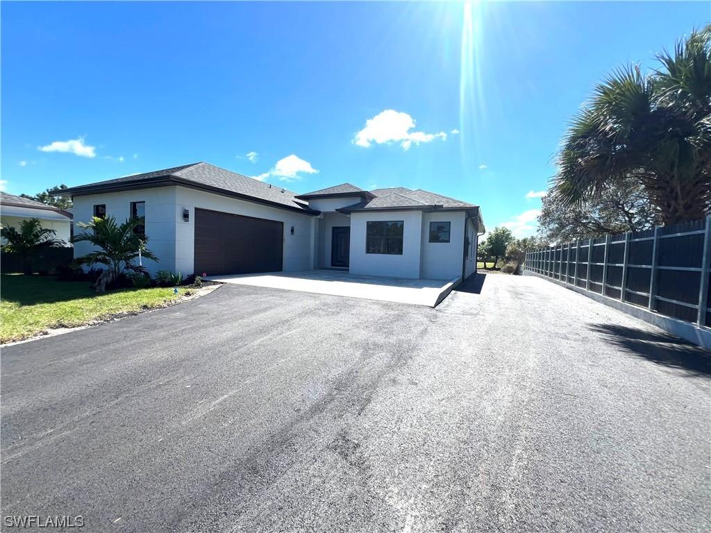 2782 Golden Gate Blvd., Naples, FL 34120