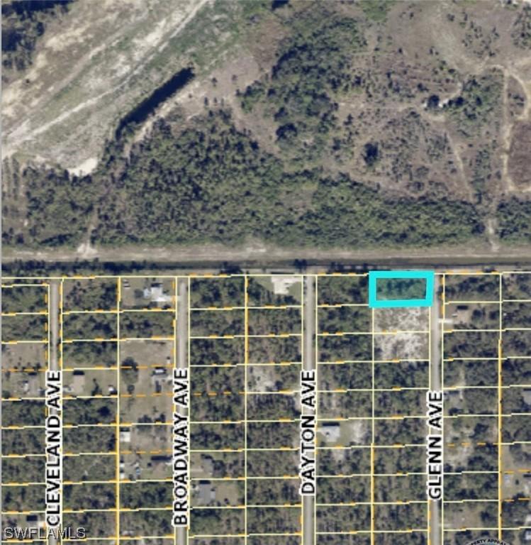 1521 Glenn Ave., Lehigh Acres, FL 33972