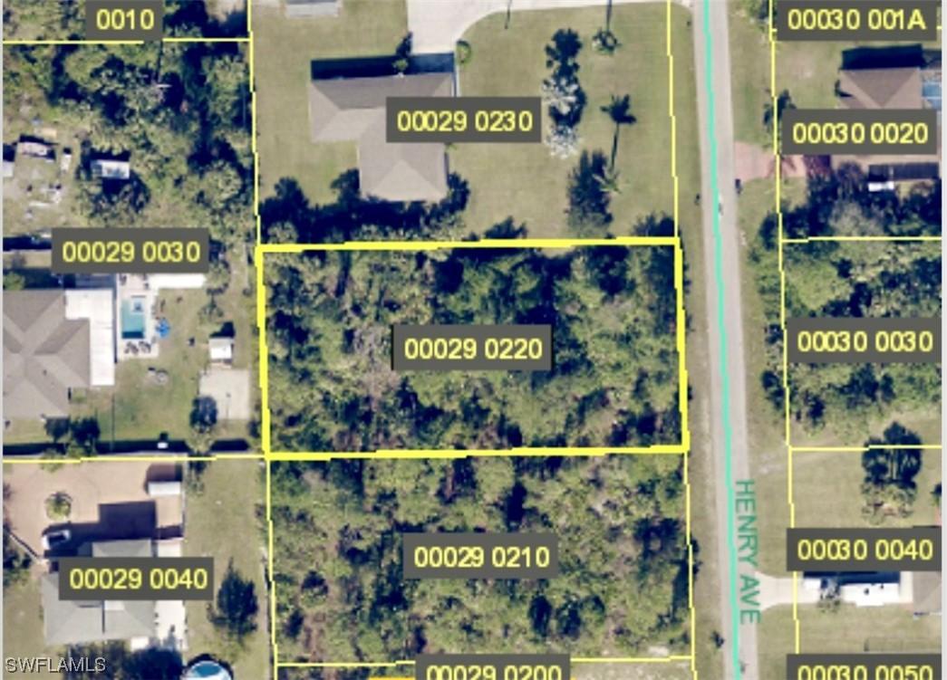 619 Henry Ave., Lehigh Acres, FL 33972