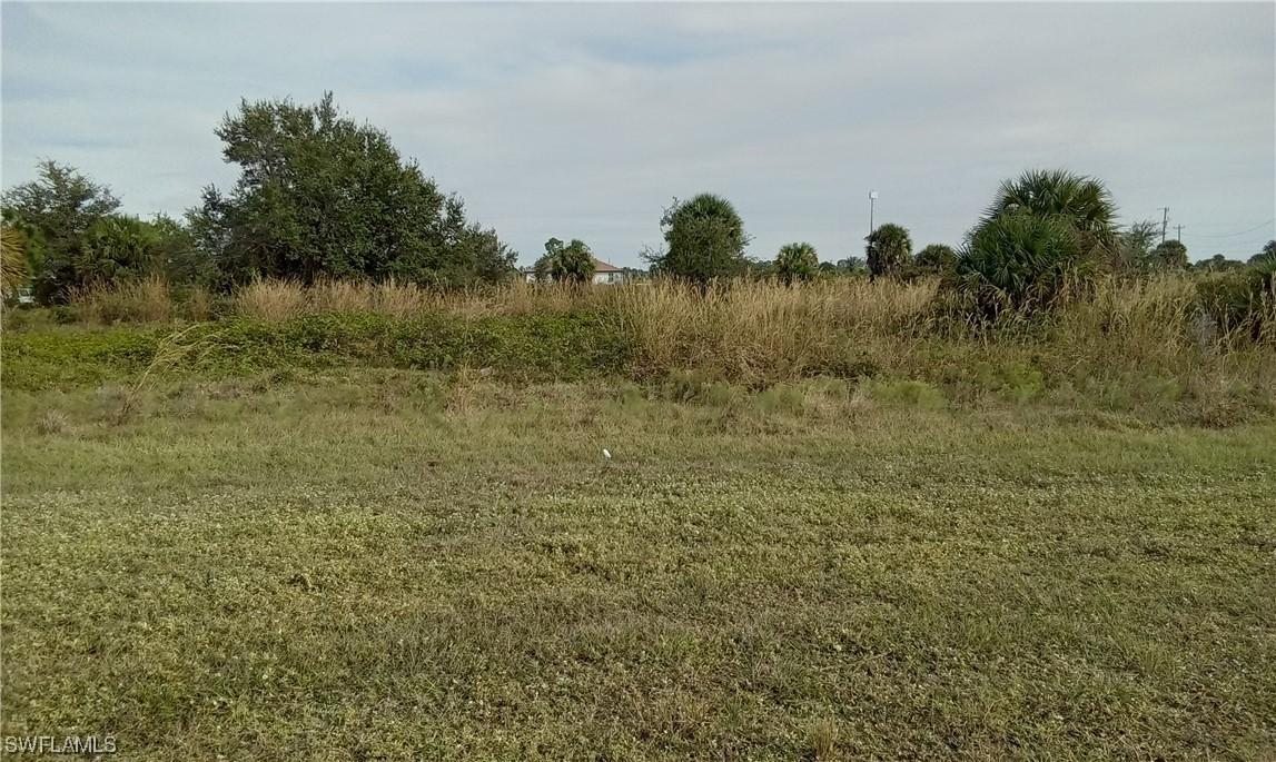 1129-1131 Eisenhower Blvd., Lehigh Acres, FL 33974