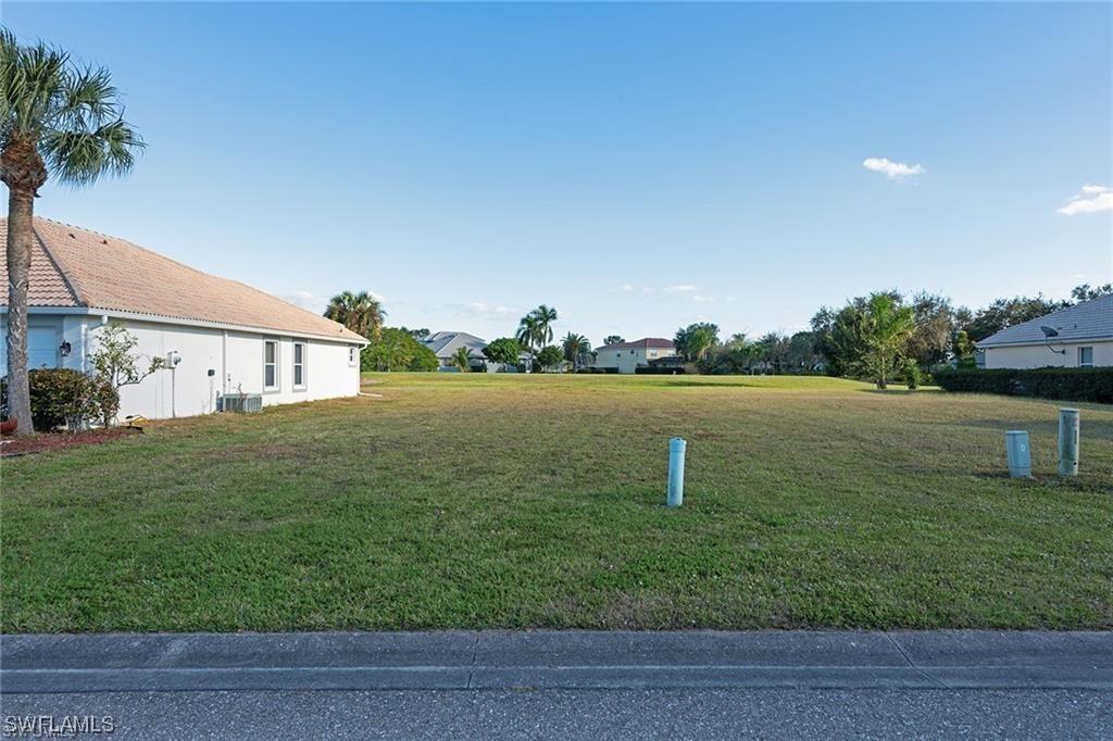 2020 Oxford Ridge Cir., Lehigh Acres, FL 33973