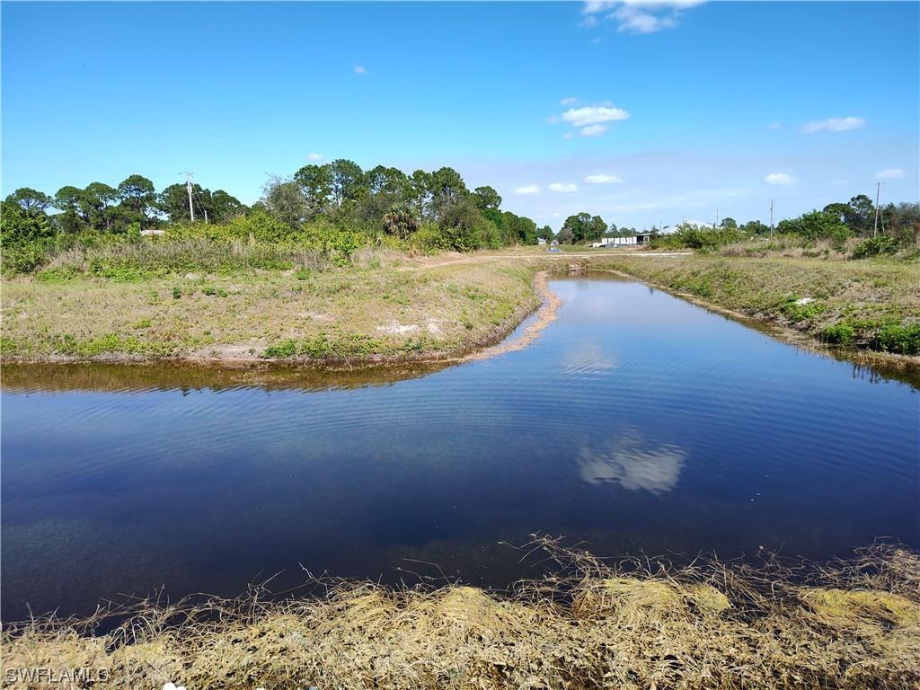 831 Theodore Vail St., Lehigh Acres, FL 33974