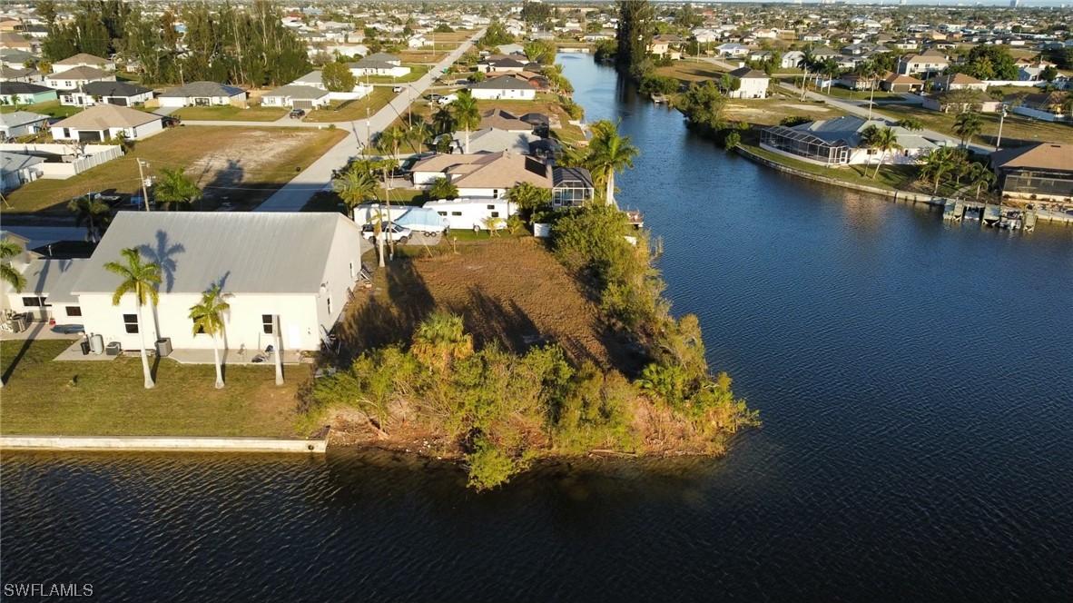 1800 NE 3rd Ct., Cape Coral, FL 33909
