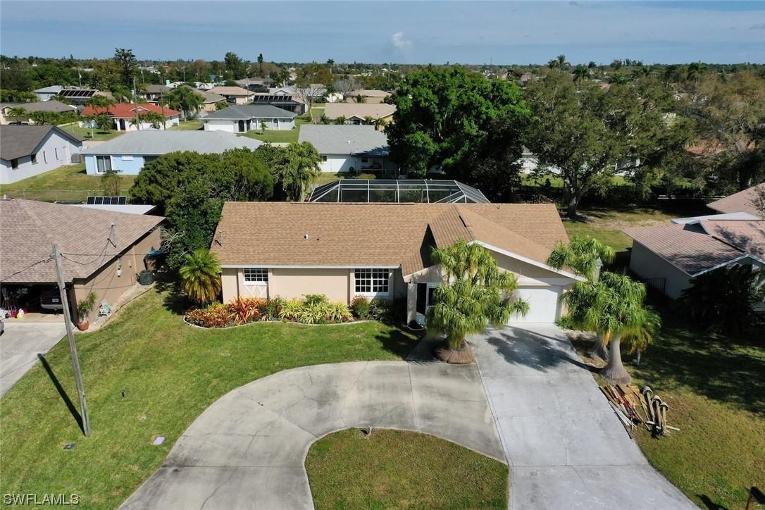 2121 SE 14th Ter., Cape Coral, FL 33990