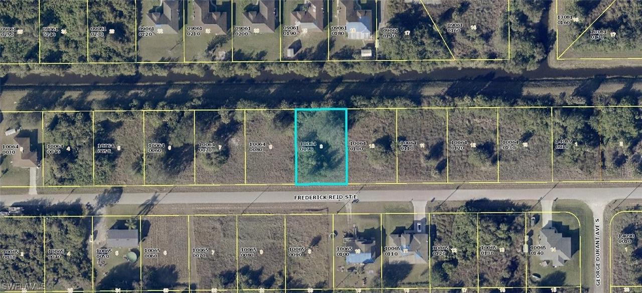 823 Frederick Reid St., Lehigh Acres, FL 33974