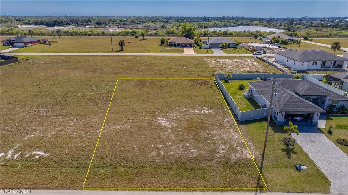 3914 NW 38th Ter., Cape Coral, FL 33993