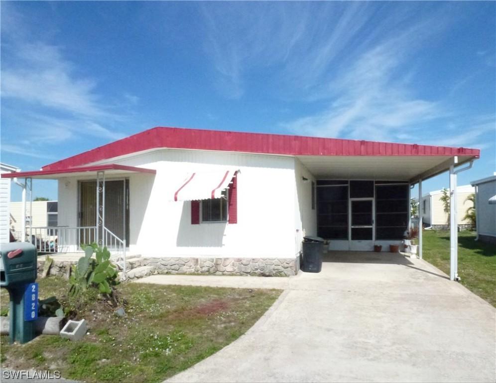 2820 Breezewood Dr., North Fort Myers, FL 33917