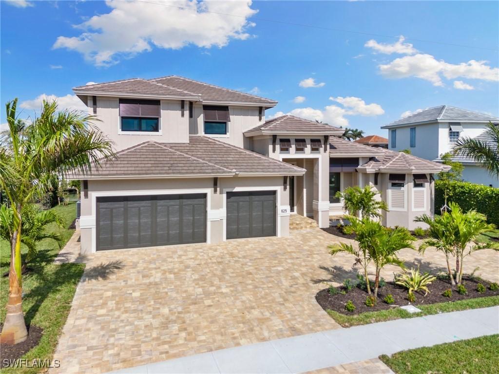 625 Hernando Dr., Marco Island, FL 34145