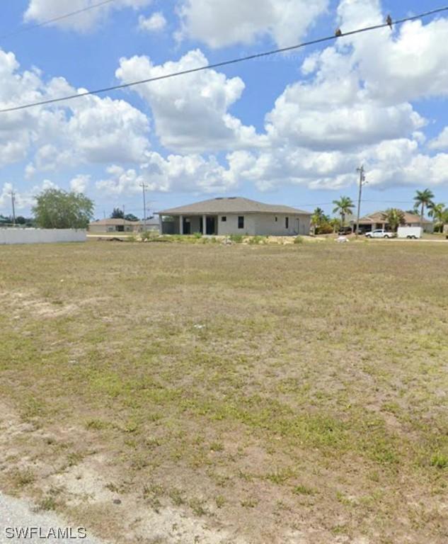 1720 NW 15th Pl., Cape Coral, FL 33993