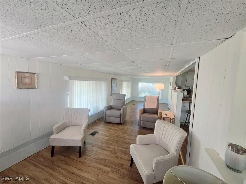 99 Moorhead Manor, Naples, FL 34112