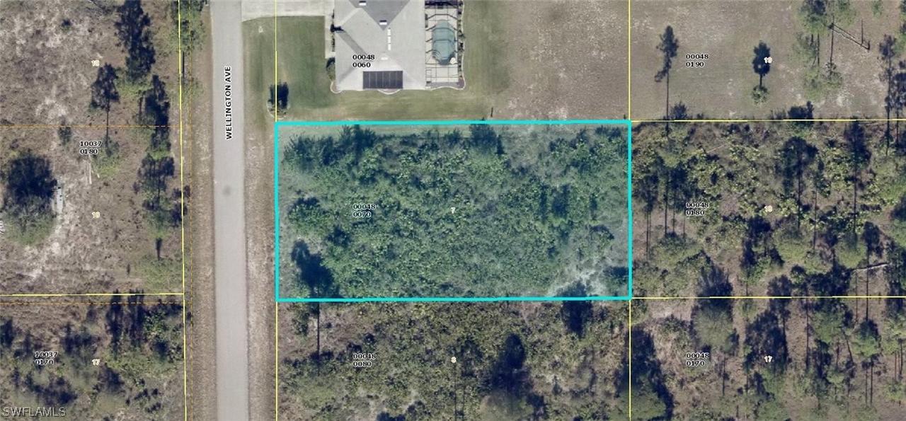 1110 Wellington Ave., Lehigh Acres, FL 33972