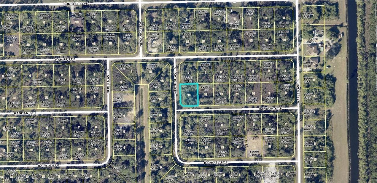 1235 Random St., Lehigh Acres, FL 33974