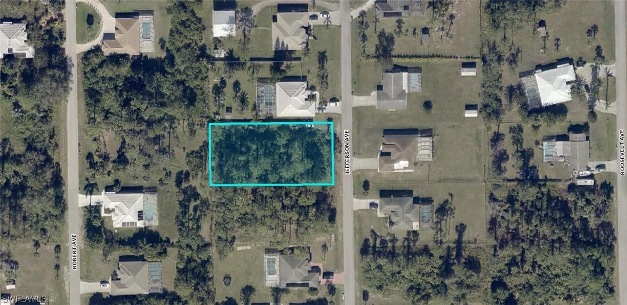 815 Jefferson Ave., Lehigh Acres, FL 33936