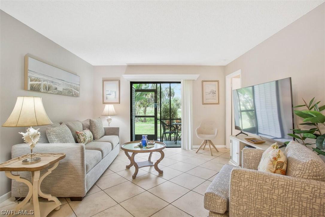 4186 27th Ct. #102, Naples, FL 34116