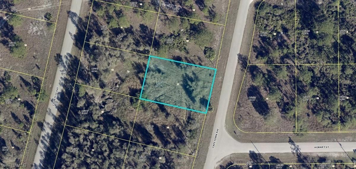 1056 Capetown Ave., Lehigh Acres, FL 33974