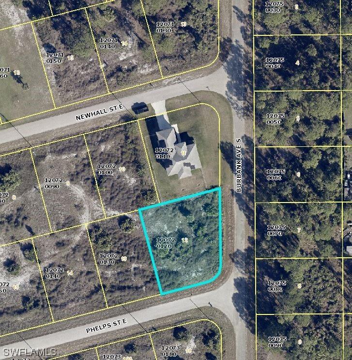 753 Phelps St., Lehigh Acres, FL 33974