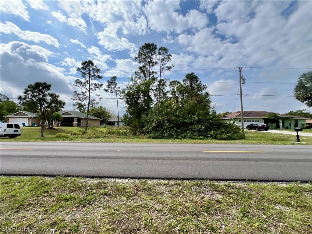 3911 Sunset Rd., Lehigh Acres, FL 33971