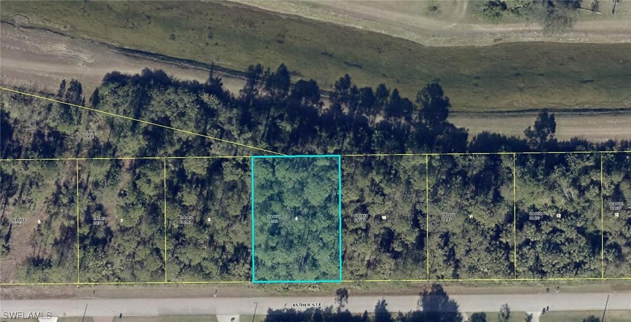 929 Asther St., Lehigh Acres, FL 33974