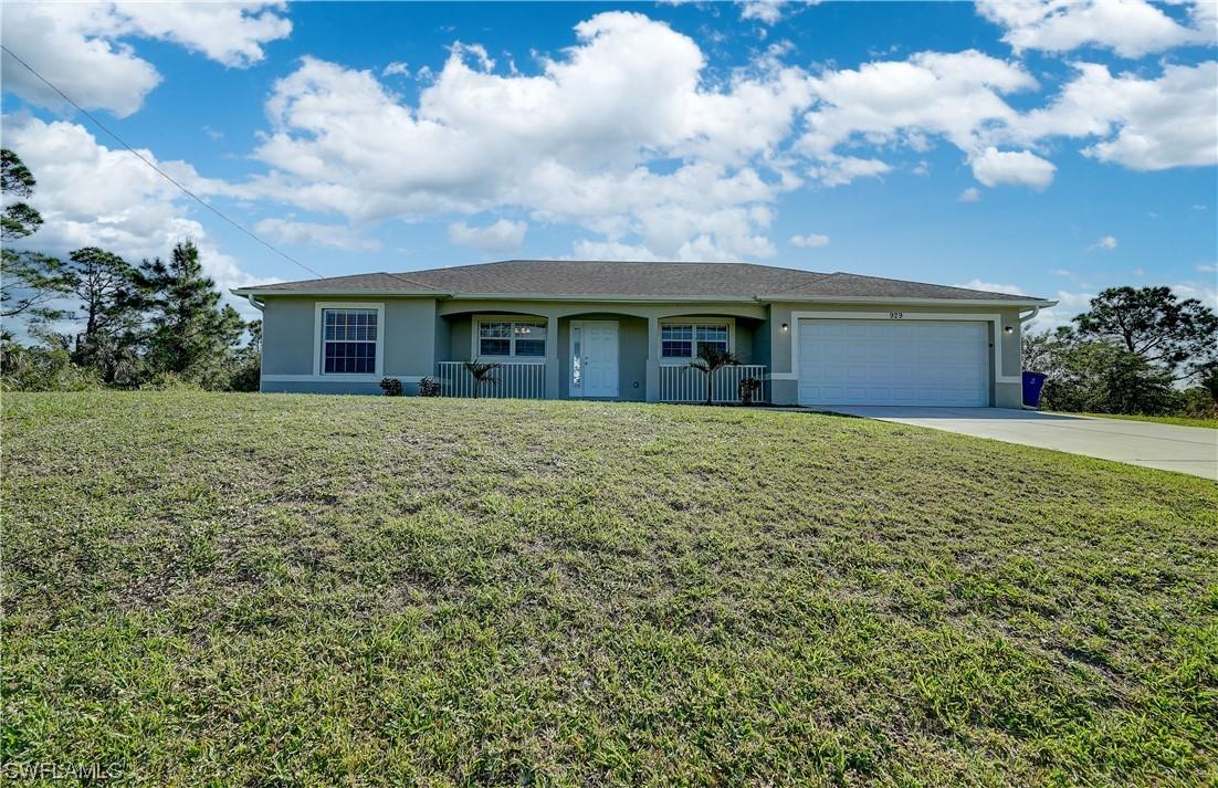 929 Portland Ave., Lehigh Acres, FL 33974