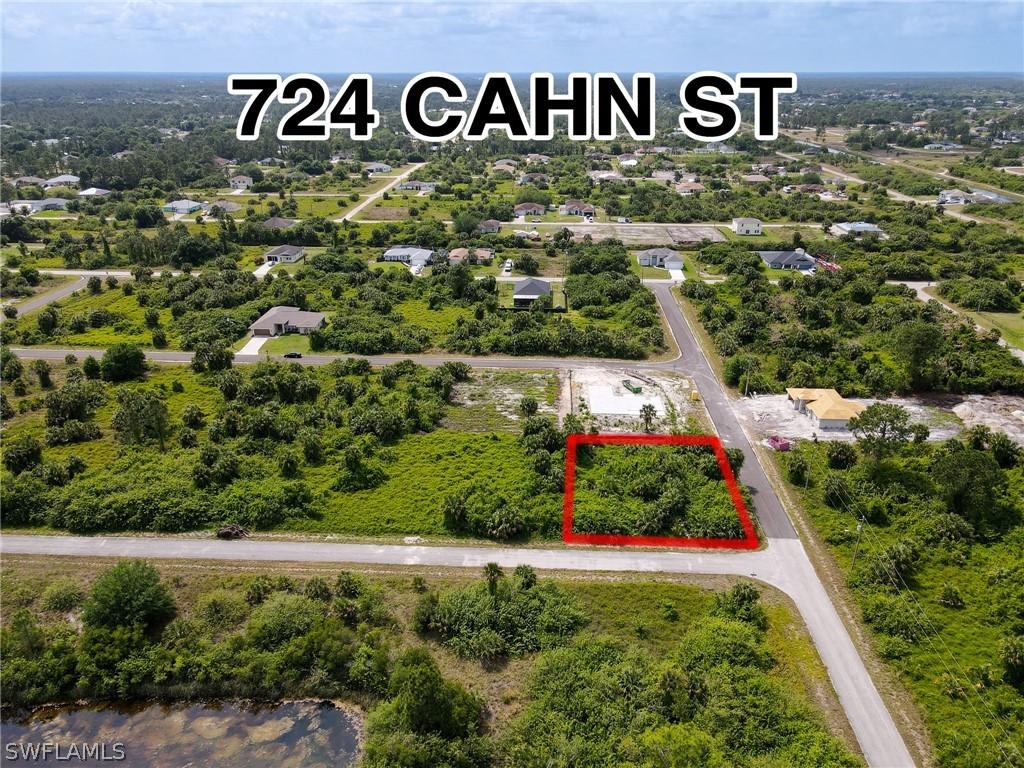 724 Cahn St., Lehigh Acres, FL 33974