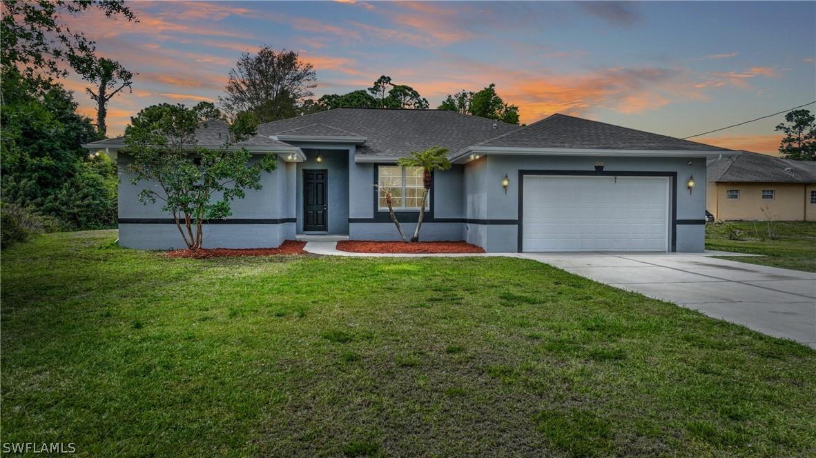 921 Palmetto Ave., Lehigh Acres, FL 33972