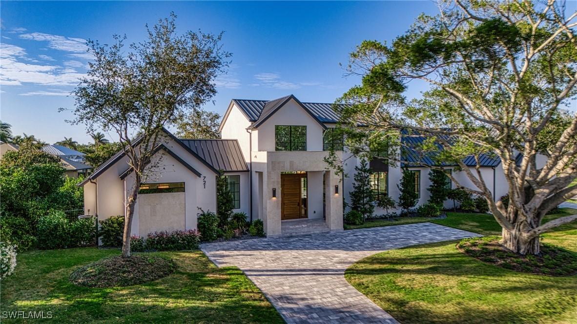 721 Spring Line Dr., Naples, FL 34102