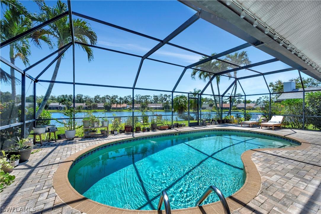 1360 Monarch Cir., Naples, FL 34116