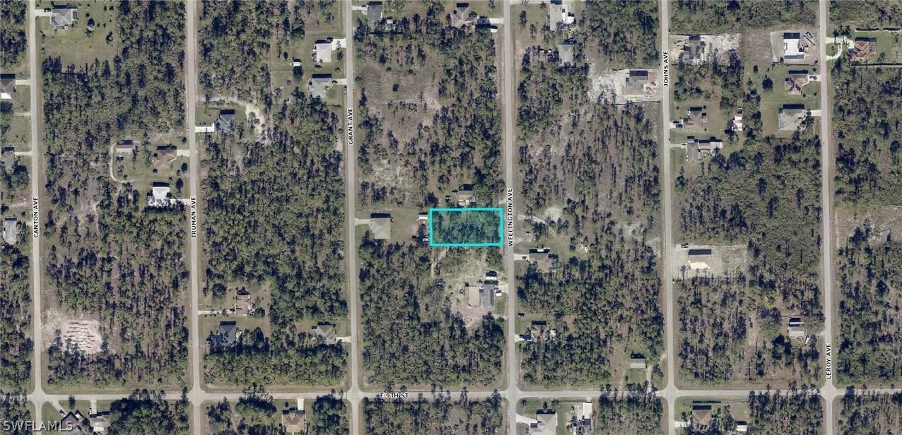 909 Wellington Ave., Lehigh Acres, FL 33972