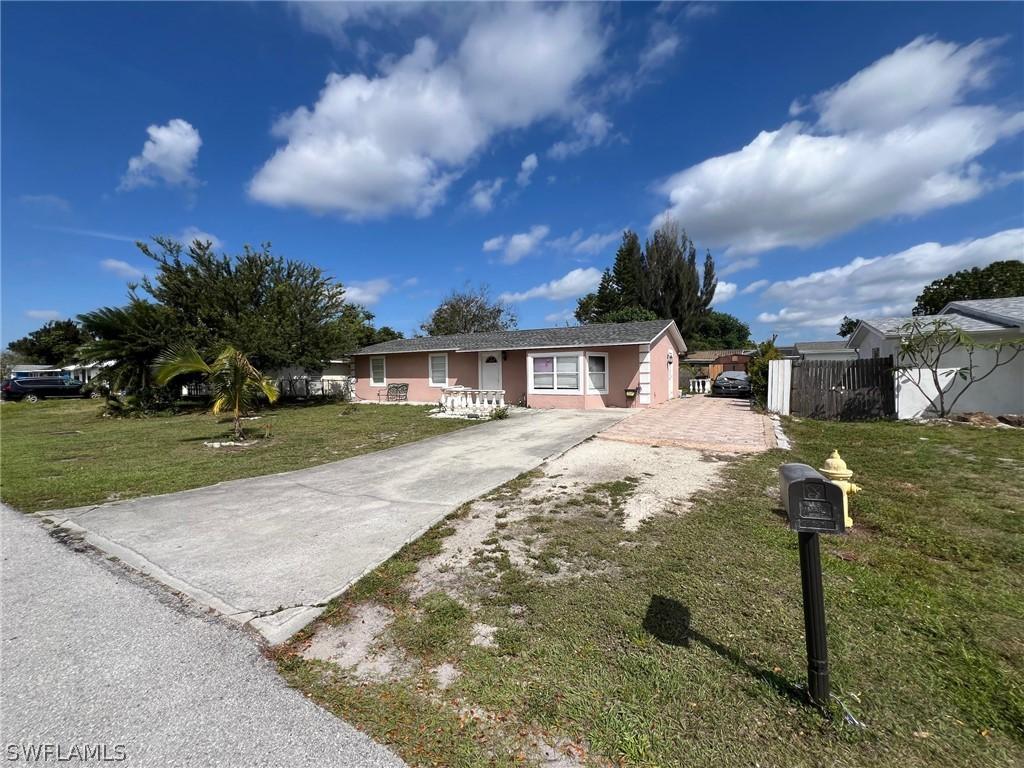 1116 Gifford Ave., Lehigh Acres, FL 33936
