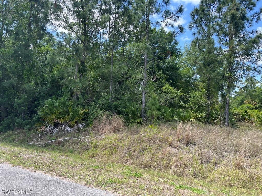 319 Monroe Ave., Lehigh Acres, FL 33936