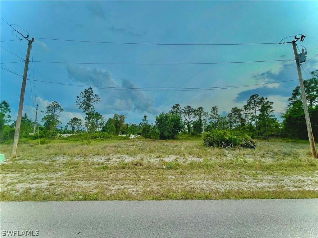 656 Raintree St., Lehigh Acres, FL 33974
