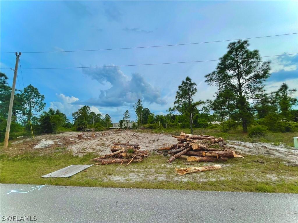 654 Raintree St., Lehigh Acres, FL 33974